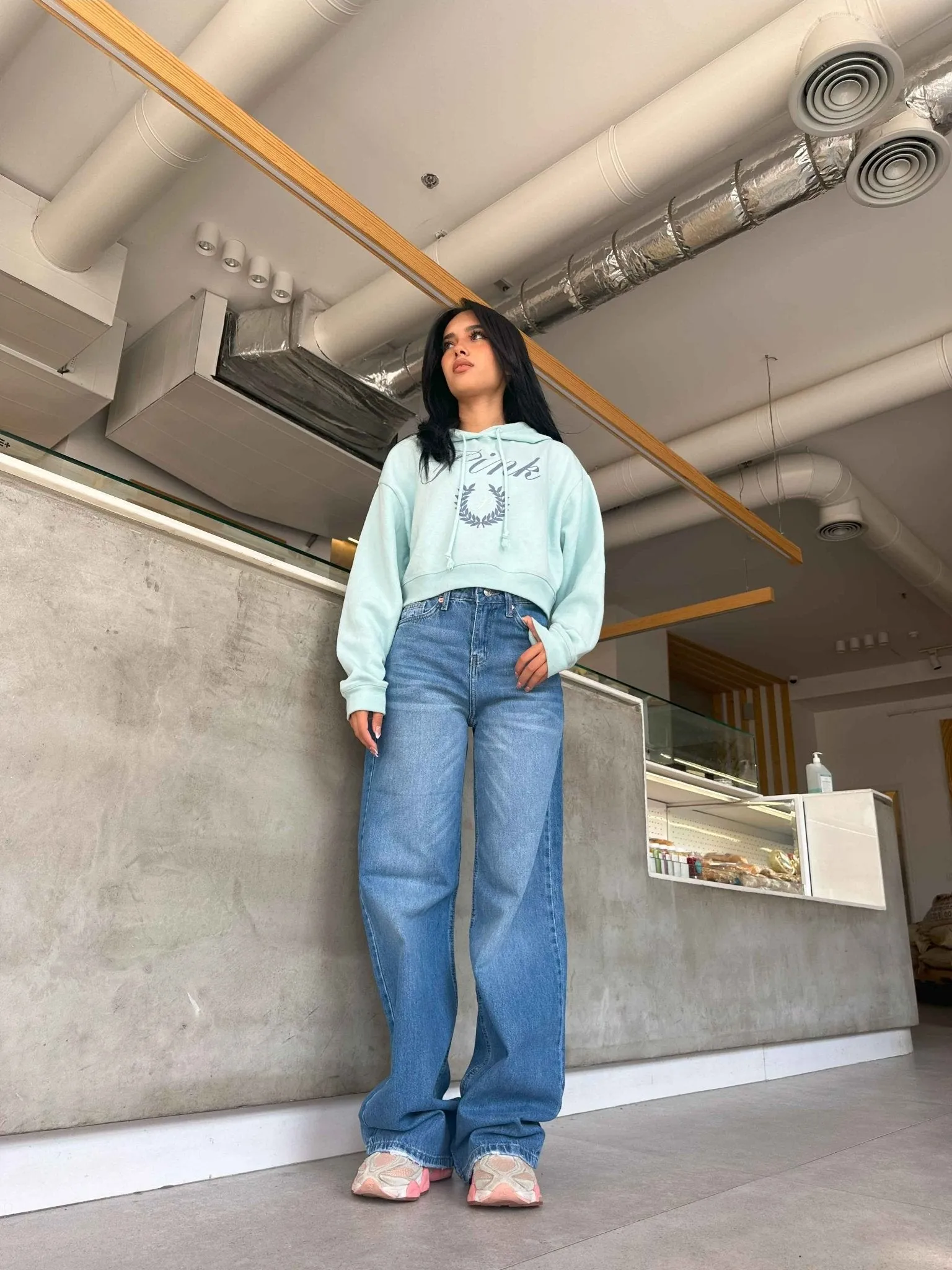 Baggy - Medium Blue Jeans.