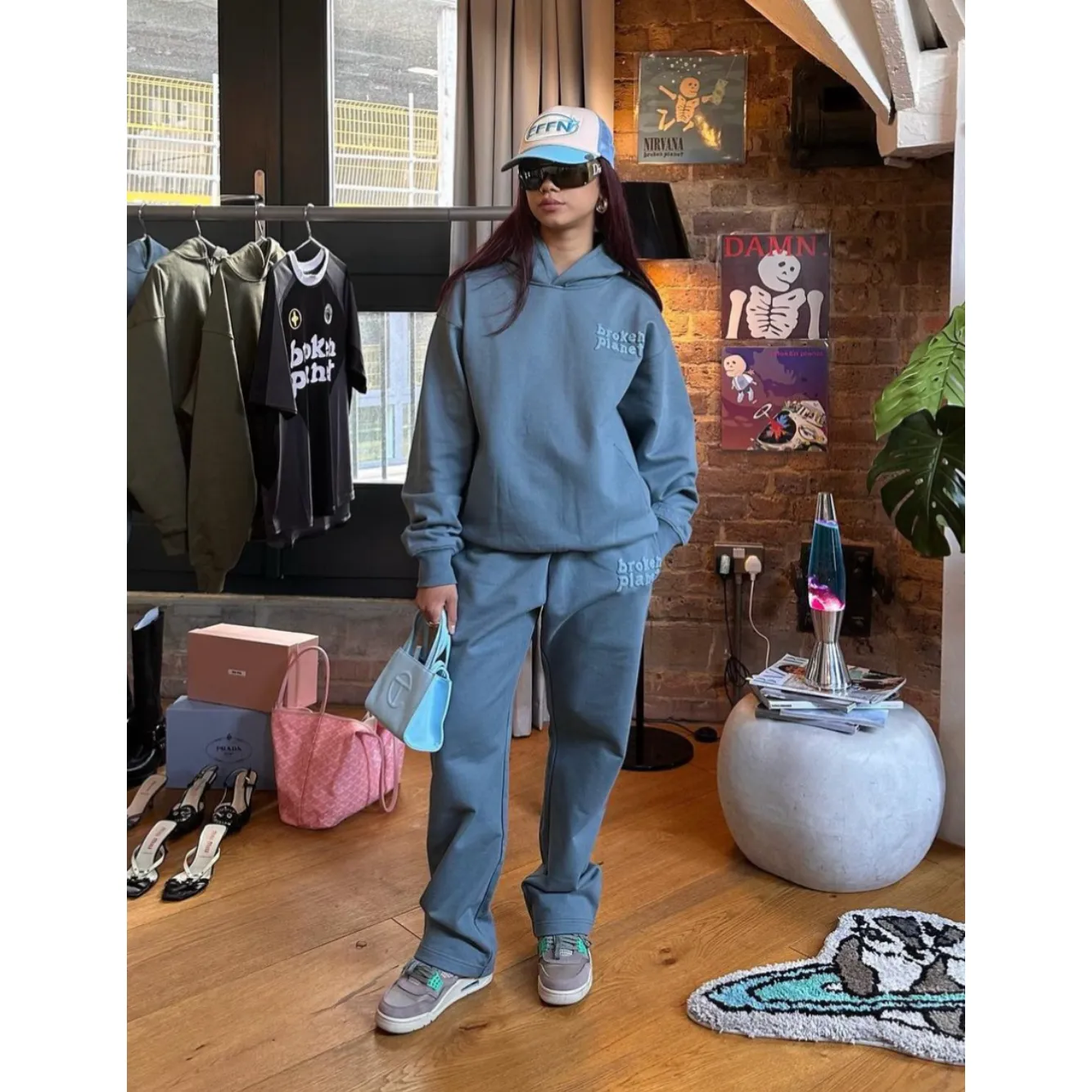 BROKEN PLANET MARKET HOODIE BASICS KYANITE BLUE