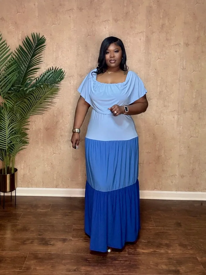 COLOR BLOCKED TIERD MAXI DRESS (Blue)