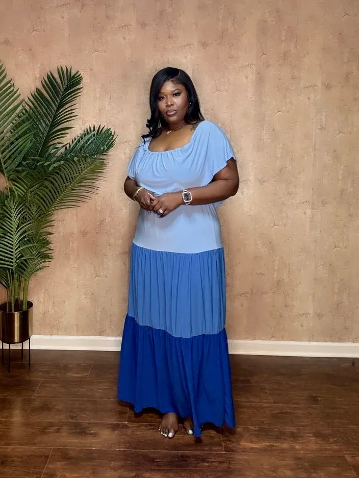COLOR BLOCKED TIERD MAXI DRESS (Blue)