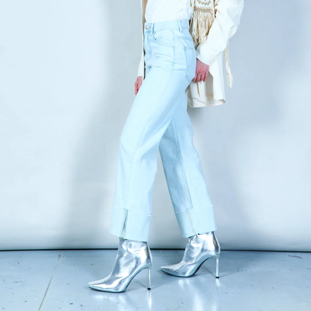 Cropped denim pants with frayed hem wholesale