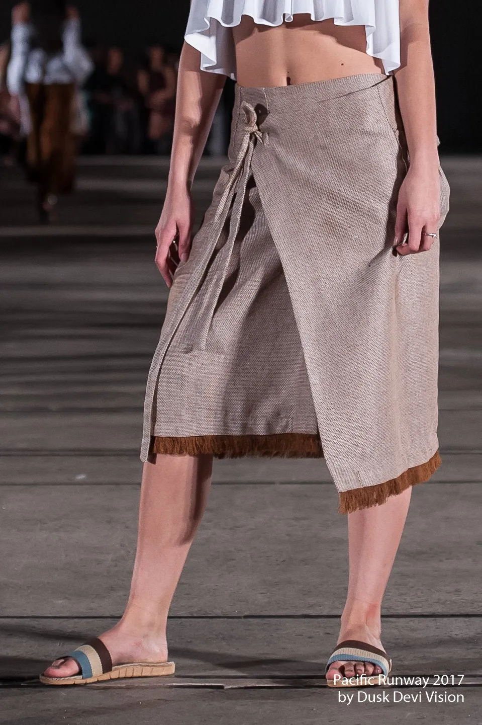 KEAKE MIDI WRAP SKIRT