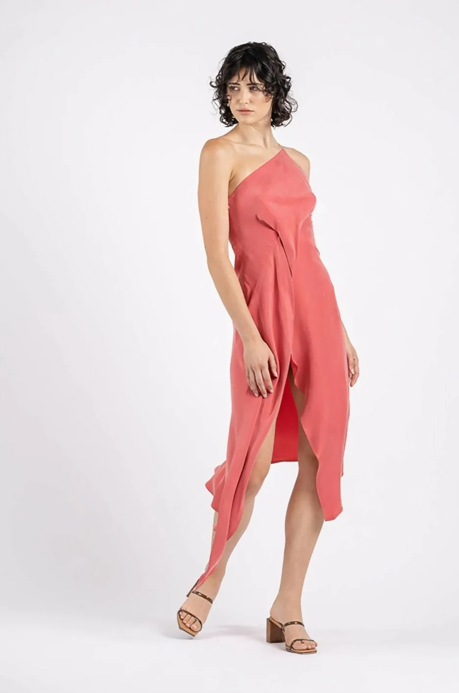 One Fell Swoop Huntress Dress in Petal Pink Size AU 14