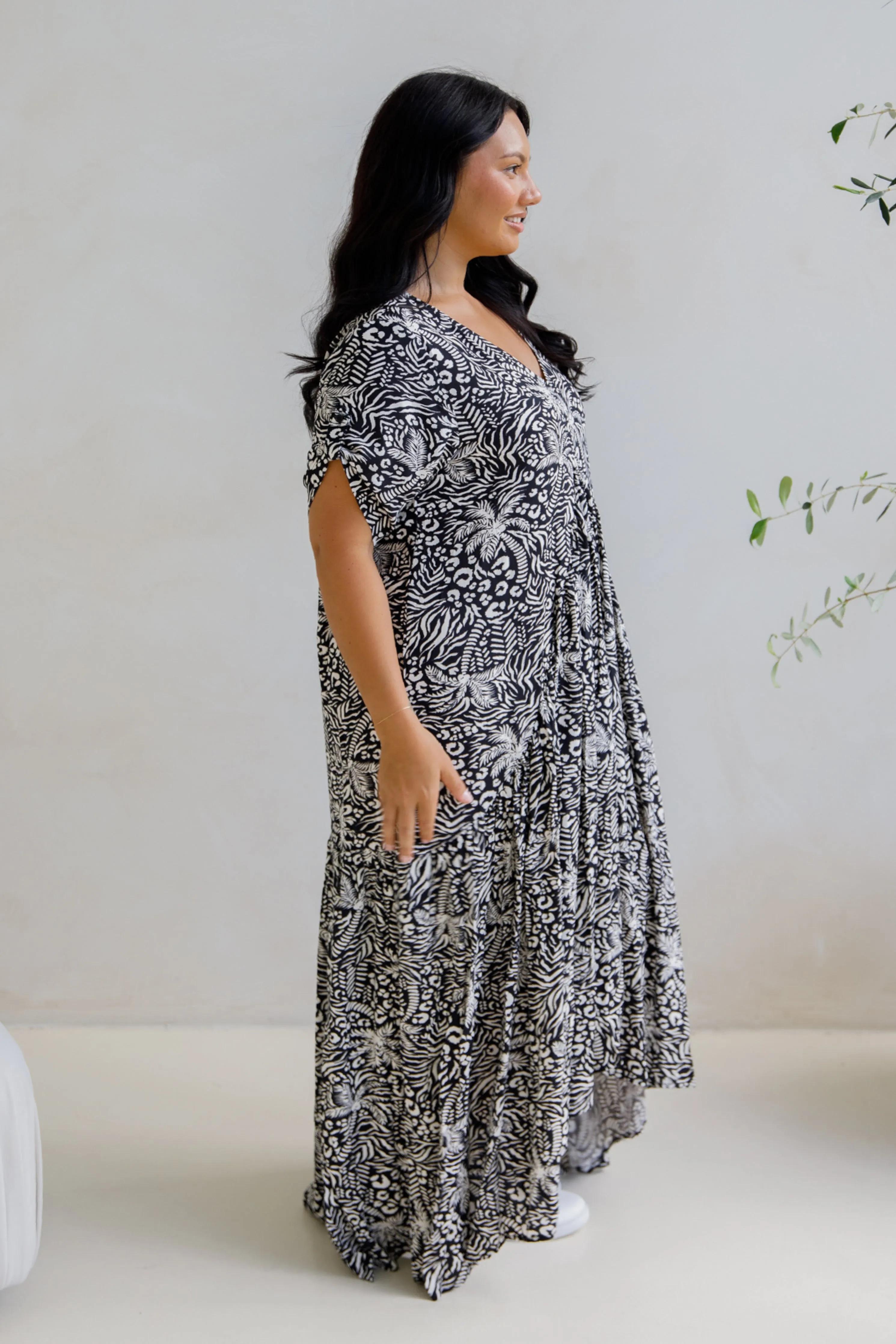 Peak Maxi Dress | Black Palm Cove
